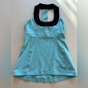 Lululemon tank.